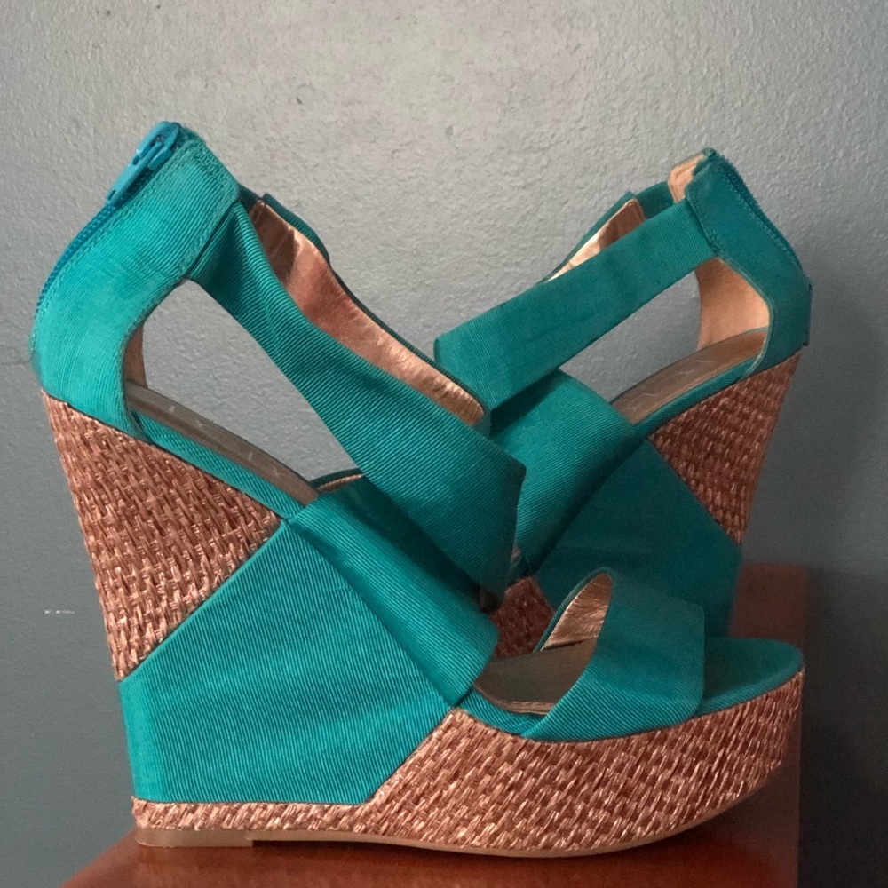 Size 8 BCBG wedges